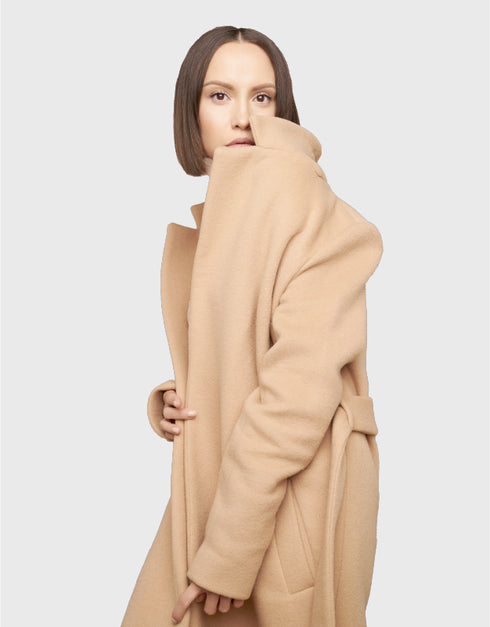 テーラードコート