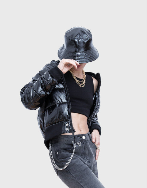 バケットハット