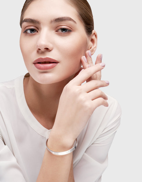 シルバーバングル